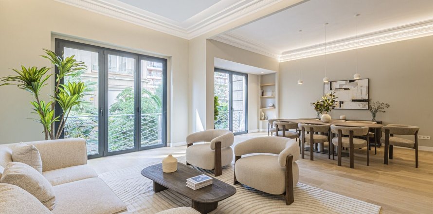 5 chambres apartment à vendre à Barcelona, Catalonia, Spain № 7284