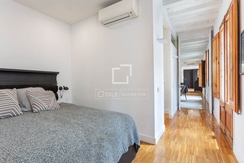 Apartamento de 2 dormitorios en venta en Barcelona, Cataluña, Spain № 7281 - foto 14