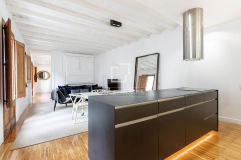 Apartamento de 2 dormitorios en venta en Barcelona, Cataluña, Spain № 7281 - foto 19