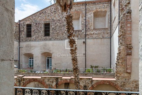 Apartamento de 2 dormitorios en venta en Barcelona, Cataluña, Spain № 7281 - foto 3