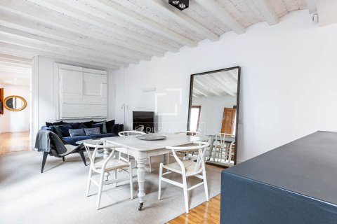 Apartamento de 2 dormitorios en venta en Barcelona, Cataluña, Spain № 7281 - foto 20