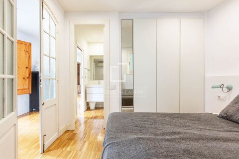Apartamento de 2 dormitorios en venta en Barcelona, Cataluña, Spain № 7281 - foto 6