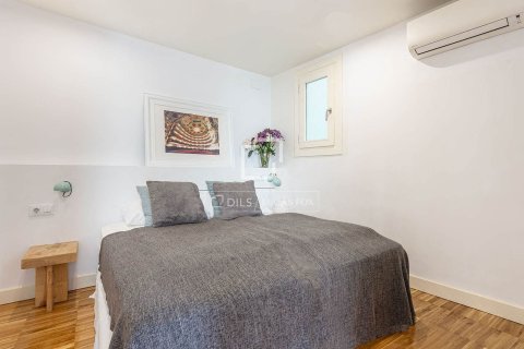 Apartamento de 2 dormitorios en venta en Barcelona, Cataluña, Spain № 7281 - foto 7