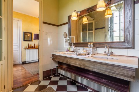 Villa de 5 dormitorios en venta en Barcelona, Cataluña, Spain № 7279 - foto 16