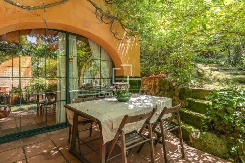Villa de 5 dormitorios en venta en Barcelona, Cataluña, Spain № 7279 - foto 14