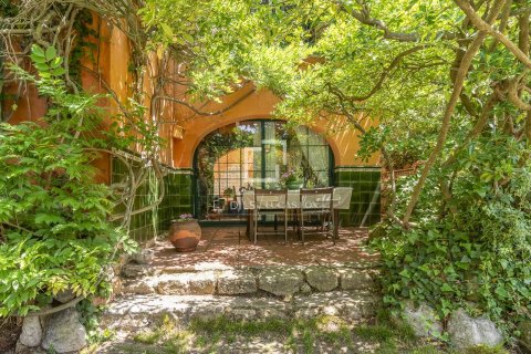 Villa de 5 dormitorios en venta en Barcelona, Cataluña, Spain № 7279 - foto 13