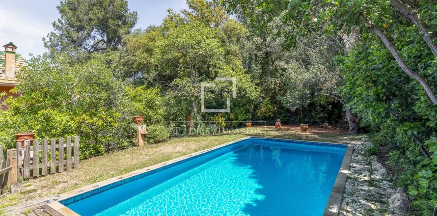 Villa de 5 dormitorios en venta en Barcelona, Cataluña, Spain № 7279