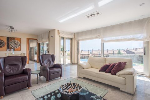 5 bedrooms house for sale in Sant Vicenc De Montalt, Barcelona, Catalonia, Spain № 1353 - photo 8