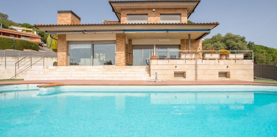 5 bedrooms house for sale in Sant Vicenc De Montalt, Barcelona, Catalonia, Spain № 1353