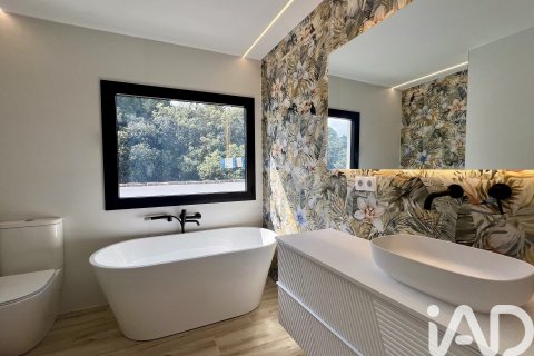 8 bedrooms house for sale in Sant Andreu de Llavaneres, Barcelona, Catalonia, Spain № 4784 - photo 17
