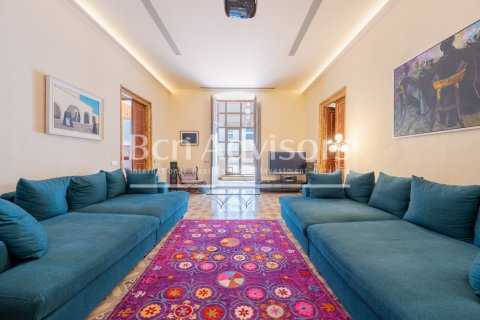Apartamento de 7 dormitorios en venta en Barcelona, Cataluña, Spain № 2857 - foto 4