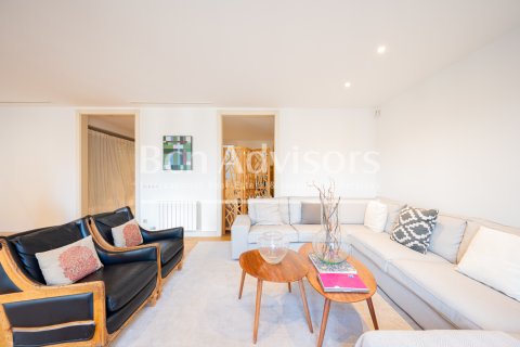 4 bedrooms apartment for sale in Barcelona, Catalonia, Spain № 2862 - photo 5