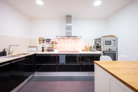 4 bedrooms apartment for sale in Barcelona, Catalonia, Spain № 2862 - photo 18