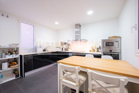 4 bedrooms apartment for sale in Barcelona, Catalonia, Spain № 2862 - photo 20