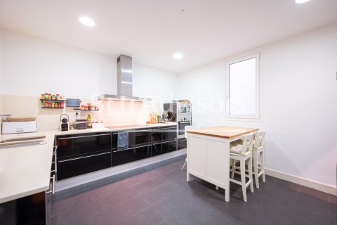 4 bedrooms apartment for sale in Barcelona, Catalonia, Spain № 2862 - photo 17