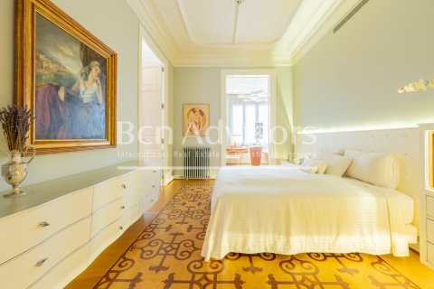 2 bedrooms apartment for sale in Barcelona, Catalonia, Spain № 2858 - photo 22