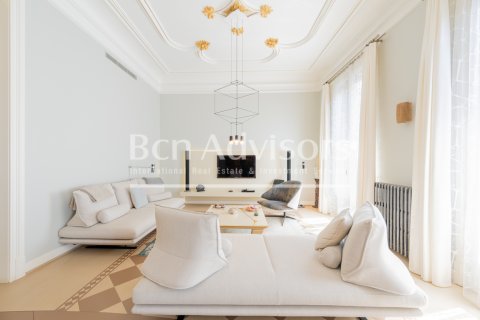 2 bedrooms apartment for sale in Barcelona, Catalonia, Spain № 2858 - photo 7