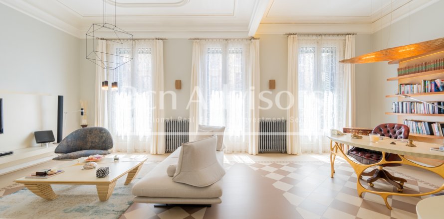 2 bedrooms apartment for sale in Barcelona, Catalonia, Spain № 2858