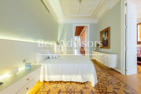 2 bedrooms apartment for sale in Barcelona, Catalonia, Spain № 2858 - photo 30