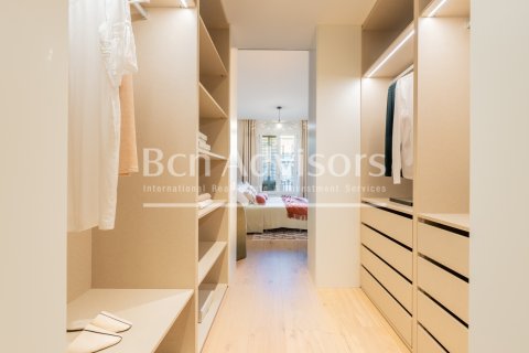 2 bedrooms apartment for sale in Barcelona, Catalonia, Spain № 2863 - photo 21