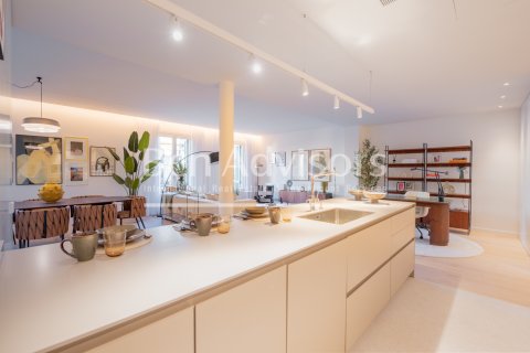 2 bedrooms apartment for sale in Barcelona, Catalonia, Spain № 2863 - photo 15