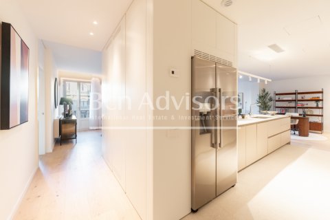 2 bedrooms apartment for sale in Barcelona, Catalonia, Spain № 2863 - photo 18
