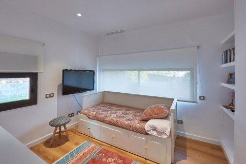 5 bedrooms house for sale in Sant Vicenc De Montalt, Barcelona, Catalonia, Spain № 1426 - photo 12