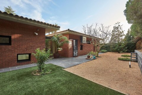 5 bedrooms house for sale in Sant Vicenc De Montalt, Barcelona, Catalonia, Spain № 1426 - photo 17