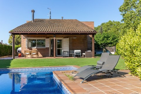 4 bedrooms house for sale in Sant Cugat Del Valles, Barcelona, Catalonia, Spain № 1430