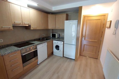 3 bedrooms apartment for rent in Principado De Andorra (Ninguna Poblacion Tiene C.P.), Lleida, Catalonia, Spain № 8000