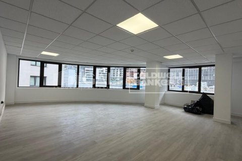 146 sq.m. office for rent in Principado De Andorra (Ninguna Poblacion Tiene C.P.), Lleida, Catalonia, Spain № 8003 - photo 4