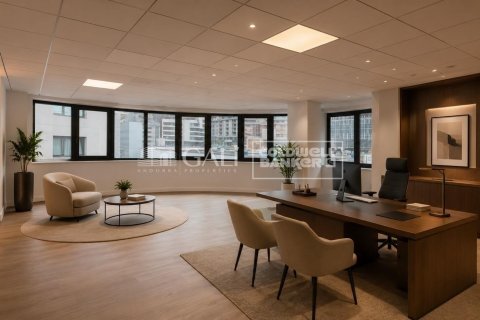 146 sq.m. office for rent in Principado De Andorra (Ninguna Poblacion Tiene C.P.), Lleida, Catalonia, Spain № 8003 - photo 3