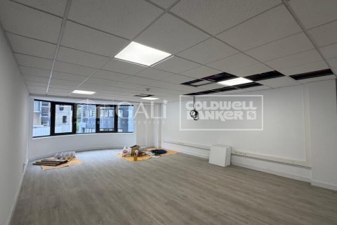 146 sq.m. office for rent in Principado De Andorra (Ninguna Poblacion Tiene C.P.), Lleida, Catalonia, Spain № 8003 - photo 5