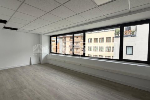 146 sq.m. office for rent in Principado De Andorra (Ninguna Poblacion Tiene C.P.), Lleida, Catalonia, Spain № 8003 - photo 8