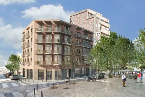 Just Oliveres l'Hospitalet in Barcelona № 2998