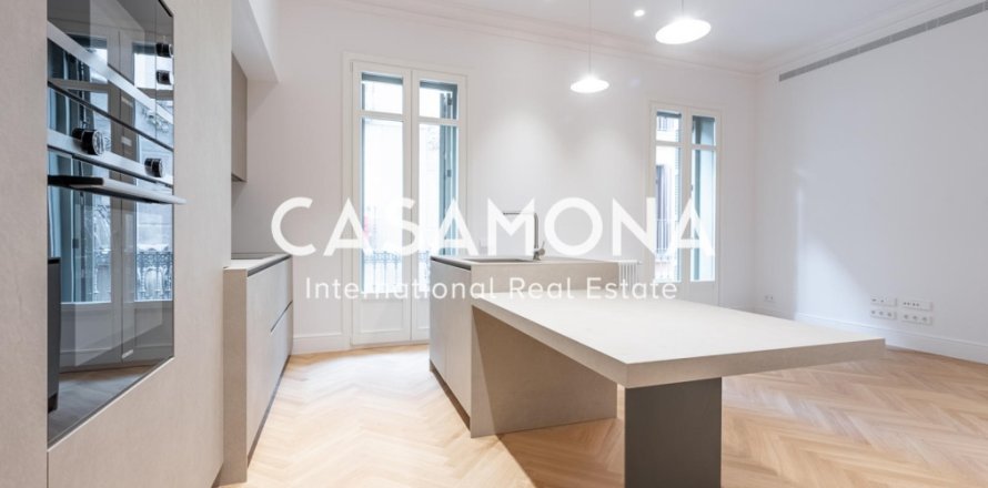 1 bedroom apartment for sale in Ciutat Vella, Barcelona, Catalonia, Spain № 2341