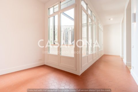 2 bedrooms apartment for sale in Ciutat Vella, Barcelona, Catalonia, Spain № 2342