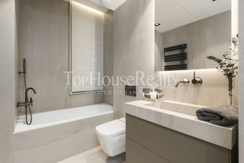 2 bedrooms apartment for sale in Ciutat Vella, Barcelona, Catalonia, Spain № 2343 - photo 25