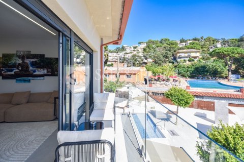 9 bedrooms house for sale in Lloret de Mar, Girona, Catalonia, Spain № 6695 - photo 28