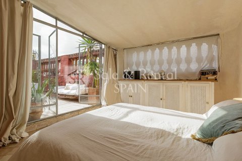 Apartamento de 3 dormitorios en venta en Barcelona, Cataluña, Spain № 6694 - foto 29