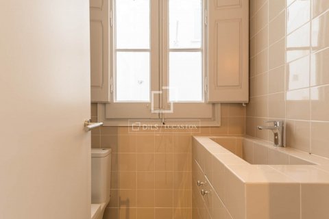 2 bedrooms penthouse for sale in Barcelona, Catalonia, Spain № 8923 - photo 22