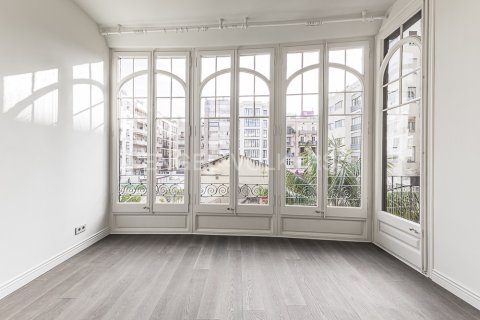 Купить квартиру в Эшампле, Испания с 4 спальни, 200м², № 2641 - фото 4