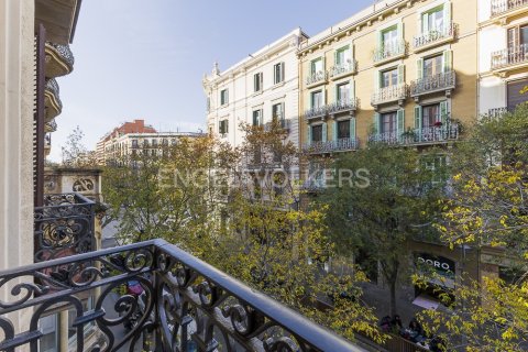 Купить квартиру в Эшампле, Испания с 4 спальни, 200м², № 2641 - фото 9