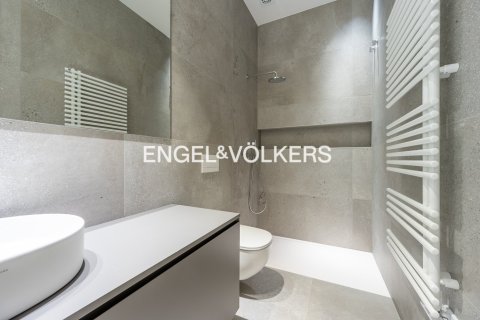 2 bedrooms apartment for sale in Ciutat Vella, Barcelona, Catalonia, Spain № 2644 - photo 12