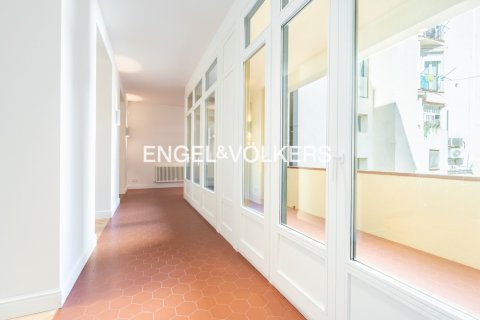 2 bedrooms apartment for sale in Ciutat Vella, Barcelona, Catalonia, Spain № 2644 - photo 22