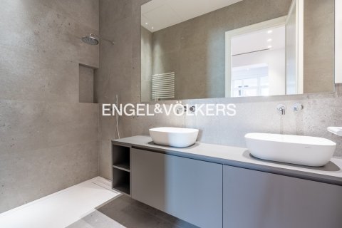 2 bedrooms apartment for sale in Ciutat Vella, Barcelona, Catalonia, Spain № 2644 - photo 30