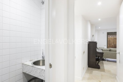 2 bedrooms apartment for sale in Sant Marti, Barcelona, Catalonia, Spain № 2646 - photo 27