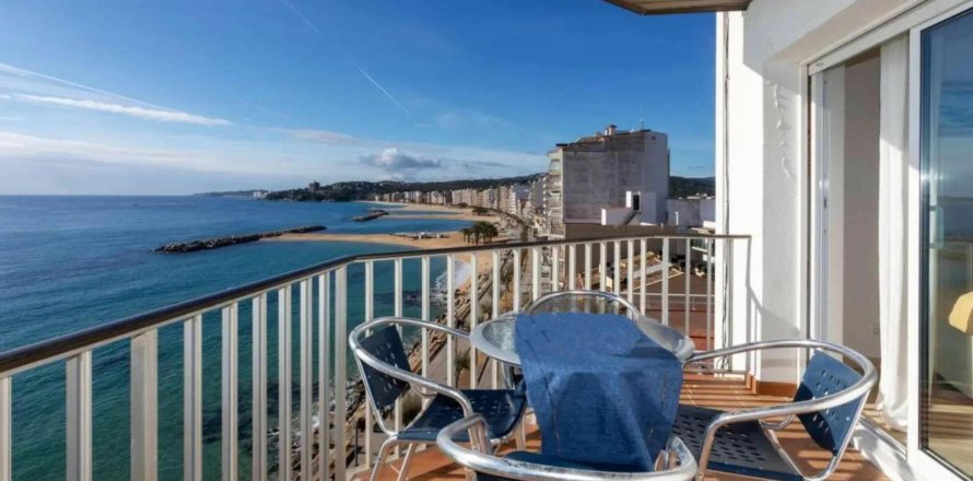 3 chambres apartment à vendre à Sant Antoni de Calonge, Girona, Catalonia, Spain № 1656