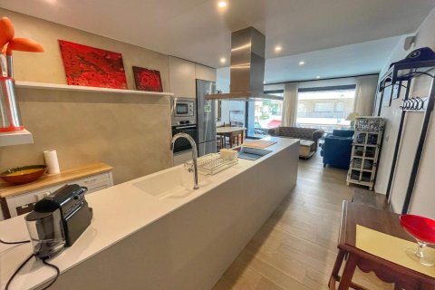3 bedrooms apartment for sale in Sant Antoni de Calonge, Girona, Catalonia, Spain № 1657 - photo 6
