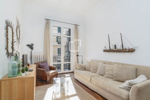 Apartamento de 2 dormitorios en venta en Barcelona, Cataluña, Spain № 6375 - foto 3